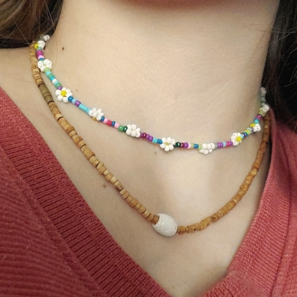 Daisy necklace